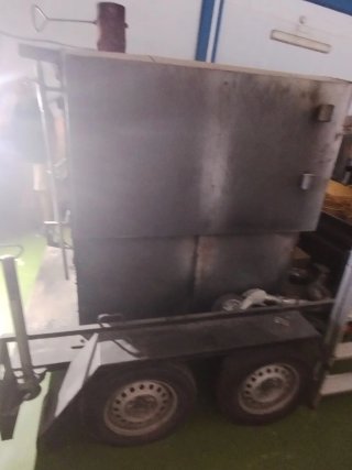 Horno de leña con remolque