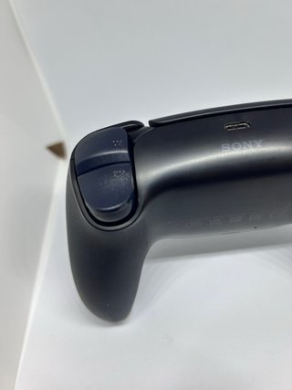 Mando PS5 Midnight Black con joysticks magnéticos