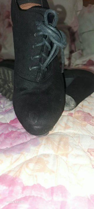 Botines de cuña negros para mujer