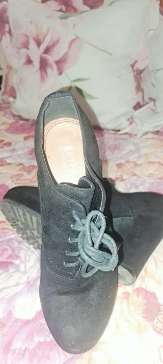 Botines de cuña negros para mujer