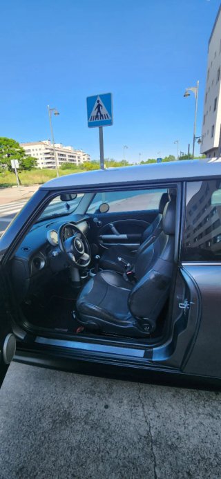MINI Cooper 2004