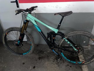 Bicicleta Cube Enduro