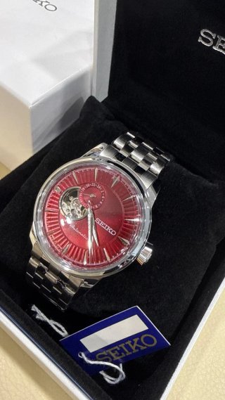 Reloj Mecánico Automático Seiko MOD  Presage  Rojo