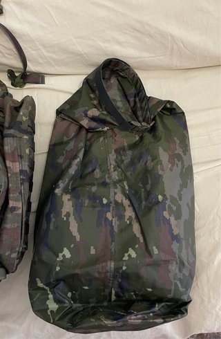 Mochila Altus Ligera Camuflaje