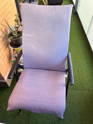 Conjunto mesa y 4 sillas jardín