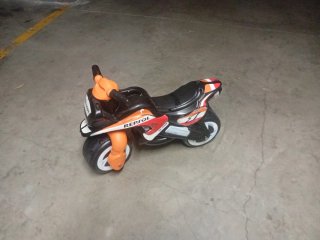 Moto infantil Repsol