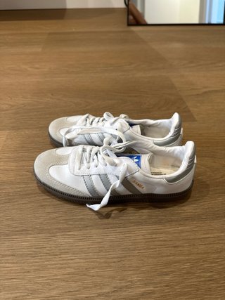 Adidas Samba Mujer Plata y Blanco