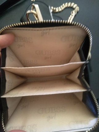 Cinturón Guess con monedero y llavero