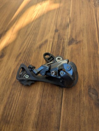 Cambio trasero Shimano Claris RD-R2000 (8v)