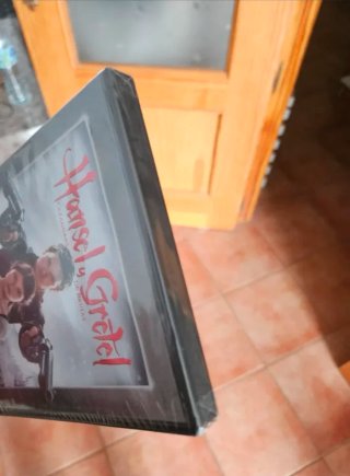 DVD Hansel y Gretel Cazadores de Brujas