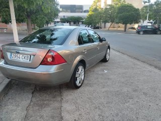Ford Mondeo Vignale 2004