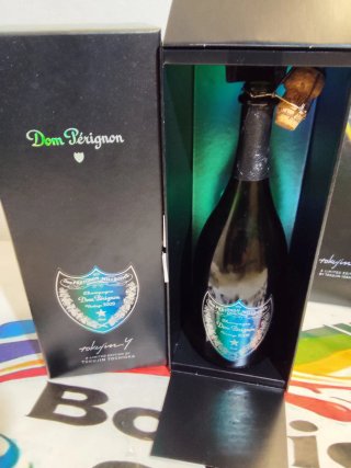 Bottiglia Dom Perignon Tokujin Y Vuota