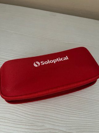 Gafas de sol de óptica, niña