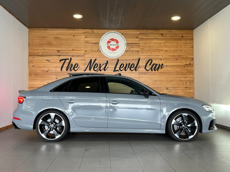 Audi RS3 Sedán TFSI quattro 2020, foto 11
