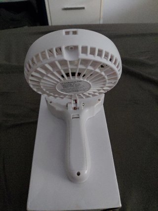Ventilador portátil blanco
