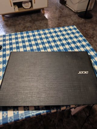 Portatile Acer bianco