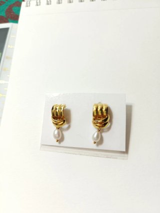 Pendientes Oro 18 Ktes con Perla