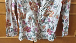 Blusa Sfera floral manga larga T. S
