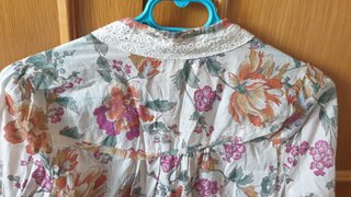Blusa Sfera floral manga larga T. S