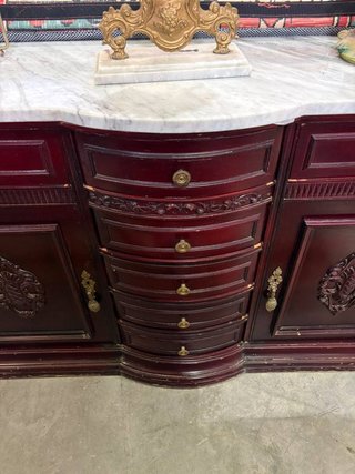 MUEBLE CAOBA CON MÁRMOL