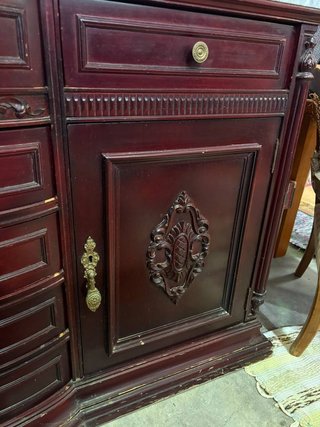 MUEBLE CAOBA CON MÁRMOL