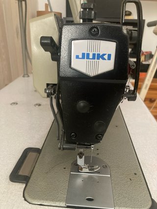 Máquina de coser industrial JUKI