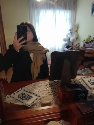 Pashmina beige hecha a mano