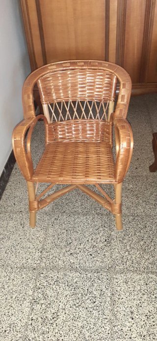 Butaca infantil artesanal. Solo venta en persona.