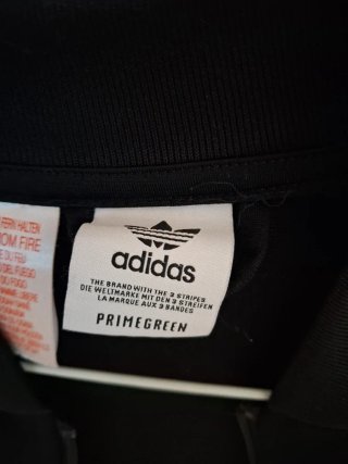 Chaqueta Adidas Negra con Rayas Blancas