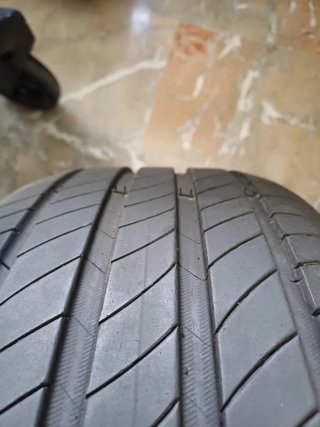 Rueda Michelin 225/45 R17