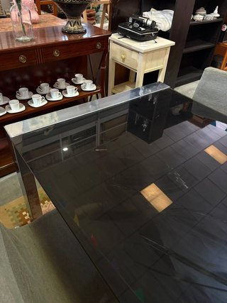 MESA DE COMEDOR CON 6 SILLAS