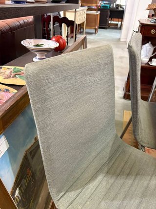 MESA DE COMEDOR CON 6 SILLAS