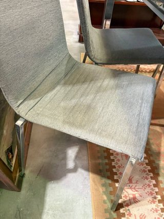 MESA DE COMEDOR CON 6 SILLAS