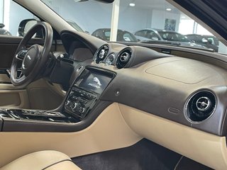 Jaguar XJ 3.0 V6 Diesel SWB Luxury