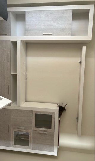 Mueble salón blanco con estantería