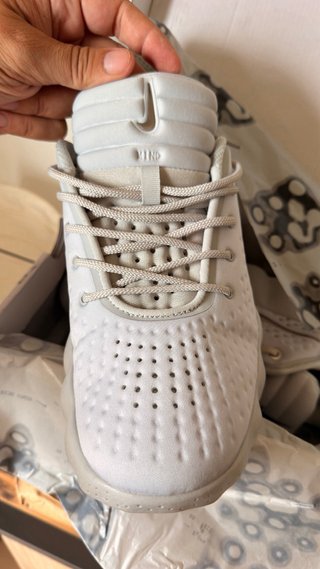 Nike Mind 02 Gris/Blanco