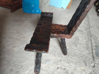 Silla artesanal madera maciza estilo español
