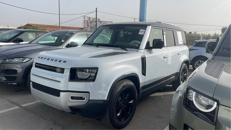 Land Rover Defender 2022 - foto 1