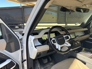 Land Rover Defender 2022