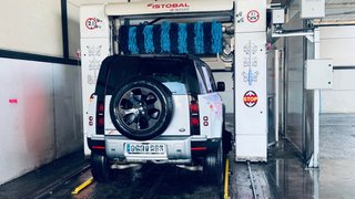 Land Rover Defender 2022