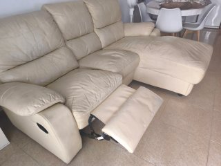 Chaiselongue e poltrona relax beige