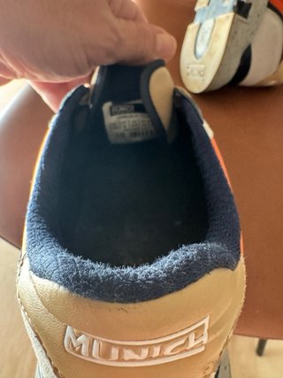 Zapatillas Munich Versus Beige y Naranja