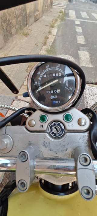 Suzuki Marauder 250 Amarilla - ITV