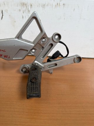 Soporte Estribera dlnt drecho Yamaha TZR 50 2006