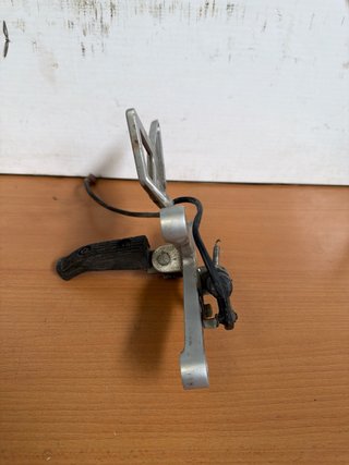 Soporte Estribera dlnt drecho Yamaha TZR 50 2006