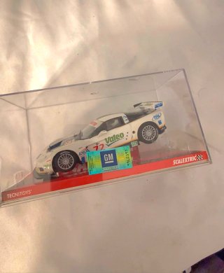 Scalextric Chevrolet Corvette C6-R #72 Valéo
