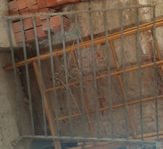 Reja hierro