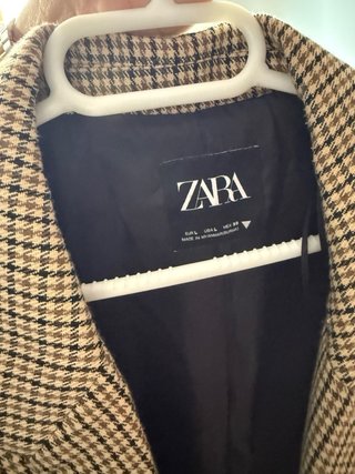 Blazer Zara Cuadros Beige y Marrón