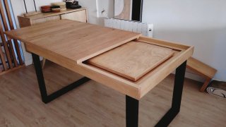 Mesa madera maciza y hierro extensible