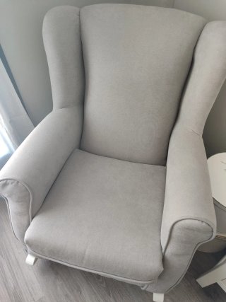 Sillón mecedora lactancia gris